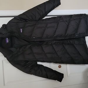 Patagonia Coat- Women's Down With It Parka size XL